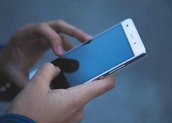 Απατεώνες παριστάνουν Αντιδήμαρχο Βόλου – Δημιούργησαν 11 fake profile!