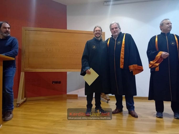 Τμήμα Δ.Ε.ΞΥ.Σ.: Ορκίστηκαν 11 απόφοιτοι των Προγραμμάτων Μεταπτυχιακών Σπουδών και 12 νέοι πτυχιούχοι (ΕΙΚΟΝΕΣ – ΒΙΝΤΕΟ)