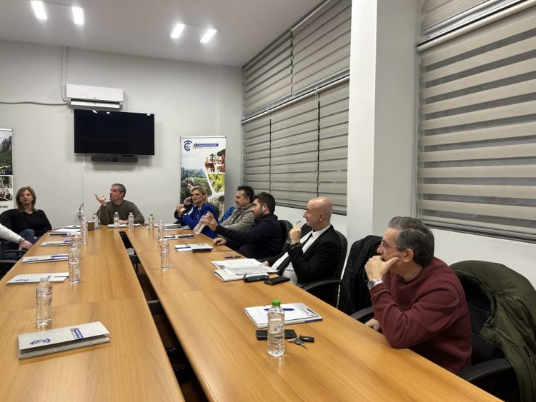 Αντιπροσωπεία του Ιστορικού Κέντρου Τρικάλων συναντήθηκε με εκπροσώπους του Επιμελητηρίου