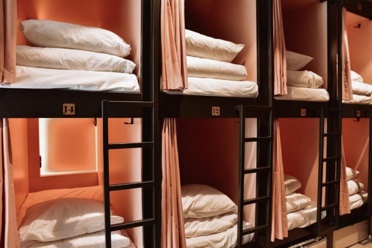 Εναλλακτική διαμονή στο Άμστερνταμ: Capsule Hostels μια μοναδική εμπειρία ύπνου