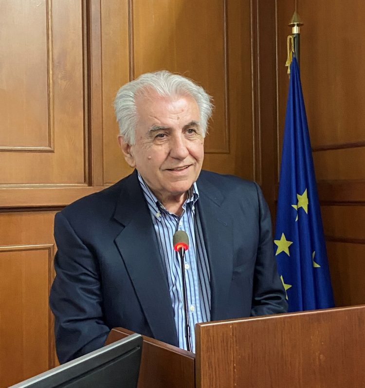 «Τοίχος Δωρητών» στο Δημαρχείο Τρικκαίων: Οφειλόμενη ευγνωμοσύνη στους δωρητές των Τρικάλων