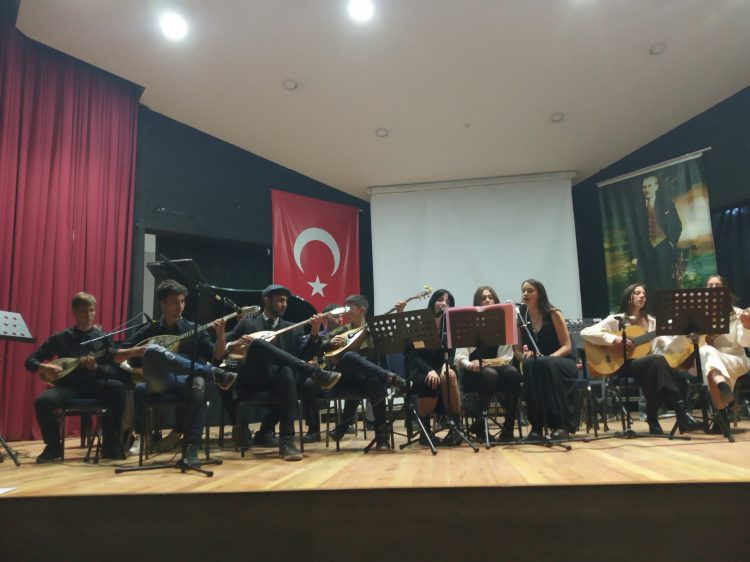 Στο Φεστιβάλ Σμύρνης ταξίδεψε μουσικά το Μουσικό Σχολείο Τρικάλων