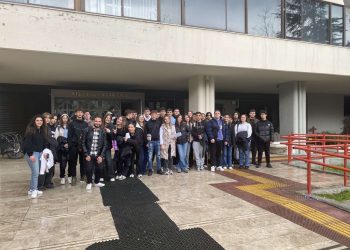 Στο τμήμα Μουσικής Επιστήμης και Τέχνης μαθητές του Μουσικού Σχολείου (φωτο βίντεο)
