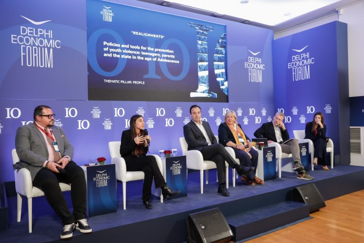 Δημήτρης Παπαστεργίου: Σημαντική η σύμπλευση με την Ευρωπαϊκή Ένωση και η συνεννόηση με τις πλατφόρμες για την αντιμετώπιση του εθισμού των ανηλίκων στις οθόνες