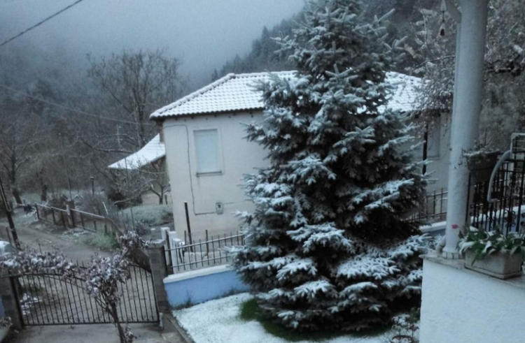 Απριλιάτικο χιονάκι στα ορεινά της Καρδίτσας – Κατακόρυφη πτώση της θερμοκρασίας σε όλο το νομό (ΕΙΚΟΝΕΣ)