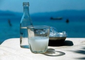 Για τσίπουρα στον Βόλο Ρέμος, Μπέος, Μπεκατώρου και Ατζούν