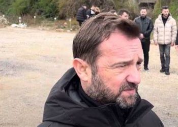 Αντεπιτίθεται ο Νίκος Πλακιάς: «Θα με βρουν απέναντι όσοι εργαλειοποιούν τα Τέμπη – Παραμένω πιστός στη μνήμη των 57 ψυχών»