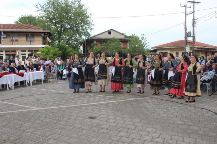 Αναβίωσαν Πασχαλινά έθιμα στον Άγιο Βησσαρίωνα Πύλης