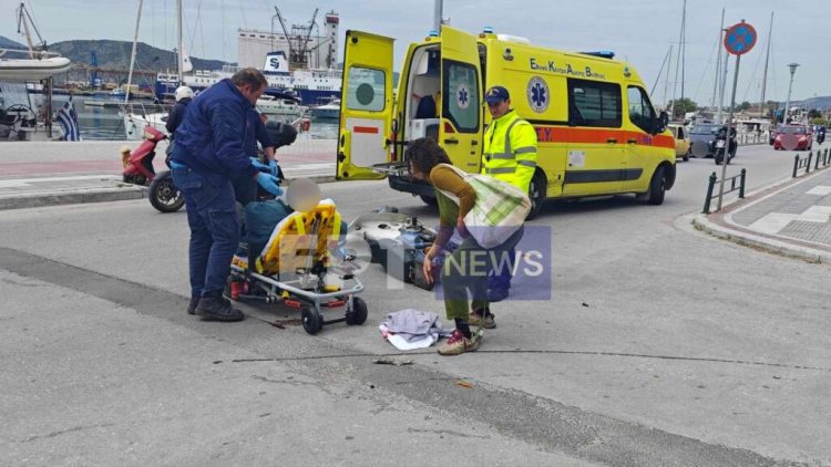 Σοβαρό τροχαίο στο λιμάνι του Βόλου: Αυτοκίνητο παρέσυρε δικυκλιστή και τον έστειλε στο νοσοκομείο (ΕΙΚΟΝΕΣ)