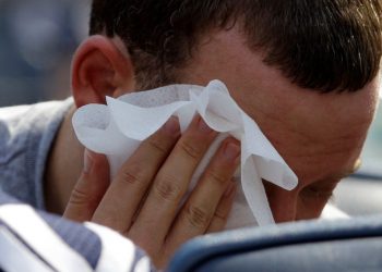 Ισπανία: Τέλος τα υγρά μαντιλάκια από τις τουαλέτες – Φράζουν τις αποχετεύσεις