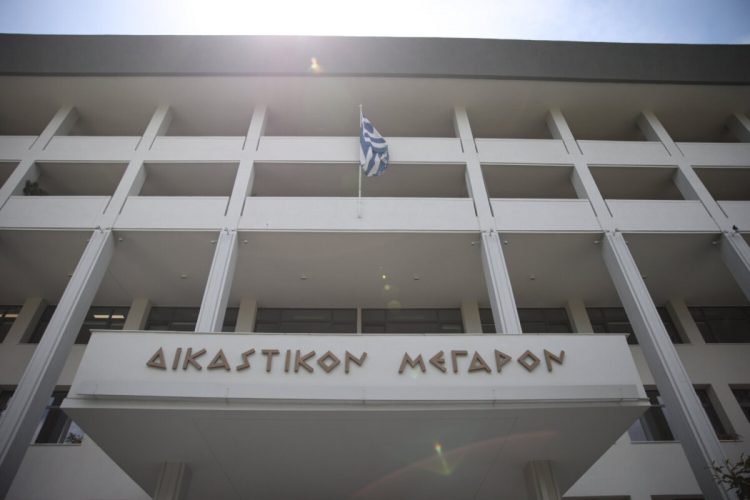 Λάρισα: Αύριο απολογείται η 32χρονη μητέρα για τα σημάδια βασανισμού στα παιδιά της – Η κακουργηματική κατηγορία που αντιμετωπίζει