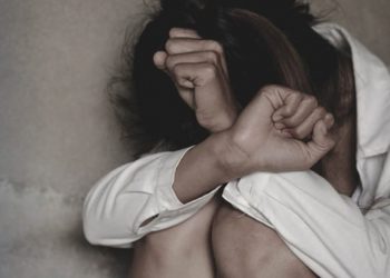 Ξυλοκόπησε την Λαρισαία σύντροφό του μέσα σε χώρο νυχτερινού καταστήματος – Συνελήφθη ο δράστης