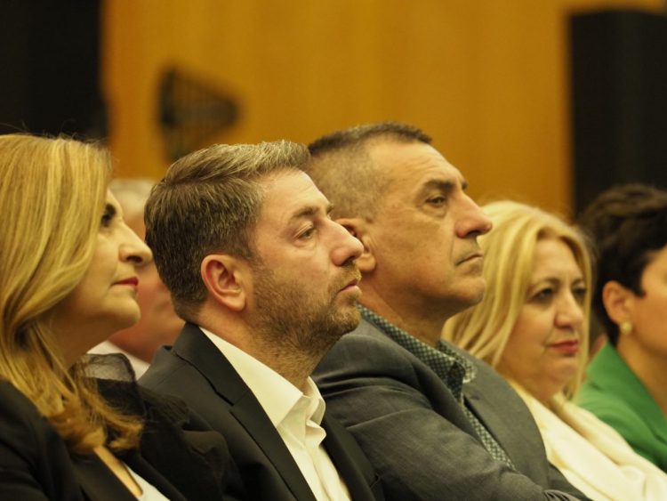 Ανδρουλάκης από Λάρισα: Αν δε νικήσουμε τη Νέα Δημοκρατία δεν θα έχουμε νικήσει τη διαφθορά (ΕΙΚΟΝΕΣ – ΒΙΝΤΕΟ)