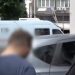 Λάρισα: Στον εισαγγελέα ο 21χρονος που σκότωσε τη μητέρα του – Για 25 μαχαιριές μιλά η ιατροδικαστής (BINTEO)