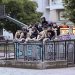 Επικίνδυνο παιχνίδι σε πλατεία της Λάρισας – Παιδιά ανεβαίνουν πάνω σε υποσταθμό του ΔΕΔΔΗΕ! (EIKONA)
