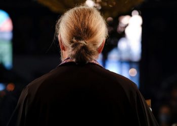 Ο 35χρονος ιερέας χωριού της Λάρισας που δεν ήθελε με τίποτα να κάνει αλκοτέστ – Τι έγινε και βρέθηκε στο ίδιο κελί με τον 21χρονο μητροκτόνο