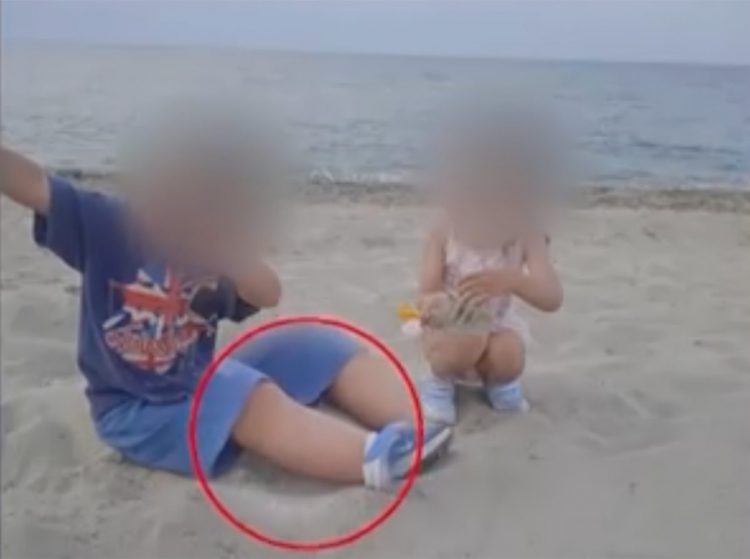 Λάρισα: Για το σύνδρομο της Στοκχόλμης κάνει λόγο παιδοψυχολόγος αναφορικά με τα κακοποιημένα αδερφάκια – Τι λέει για τις ζωγραφιές στα γεννητικά όργανα
