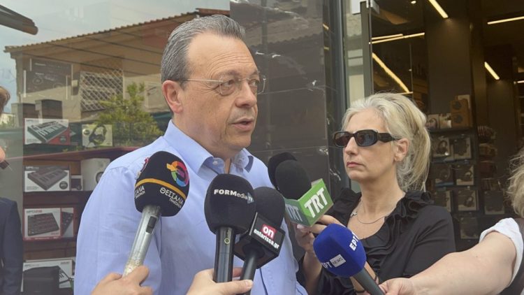 Σωκράτης Φάμελλος από Λάρισα: “Ο ΣΥΡΙΖΑ αλλάζει για να στηρίξει την ελληνική κοινωνία – Η Ελλάδα πρέπει να καθαρίσει” (ΕΙΚΟΝΕΣ – ΒΙΝΤΕΟ)