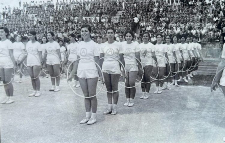 Η Λάρισα μίας άλλης εποχής: Όταν οι μαθητές έκαναν γυμναστικές επιδείξεις στο Αλκαζάρ στο τέλος της σχολικής χρονιάς (ΕΙΚΟΝΕΣ – ΒΙΝΤΕΟ)