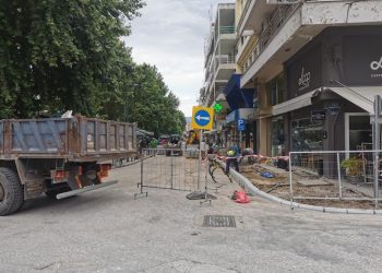 Ανακατασκευές πεζοδρομίων σε όλο το μήκος της 28ης Οκτωβρίου
