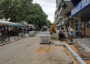 Ανακατασκευές πεζοδρομίων σε όλο το μήκος της 28ης Οκτωβρίου