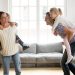 Parenting type C: Η νέα viral κατηγορία γονιών που αντικατοπτρίζει τη σύγχρονη γονεϊκότητα