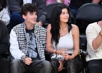 Όταν το bold glam συναντά το effortless cool – Kylie και Timothée επαναπροσδιορίζουν το Gen Z style