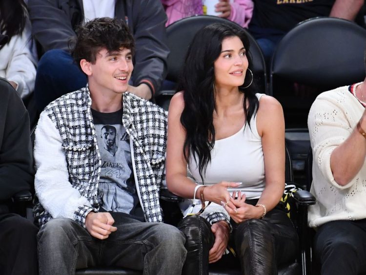Όταν το bold glam συναντά το effortless cool – Kylie και Timothée επαναπροσδιορίζουν το Gen Z style