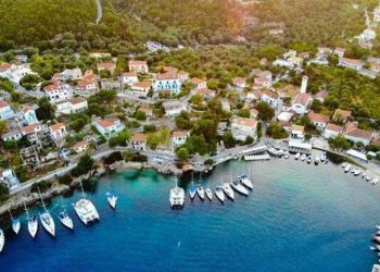 Βόλτα στο γραφικό Κιόνι της Ιθάκης