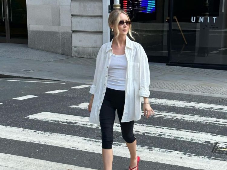 Capri pants: Ήρθε η ώρα να μπει στην ντουλάπα σου αυτή η νοσταλγική τάση