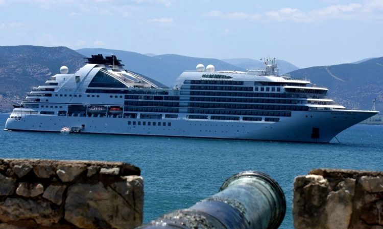 Γιατί τα κρουαζιερόπλοια υποχρεούνται να έχουν νεκροτομείο