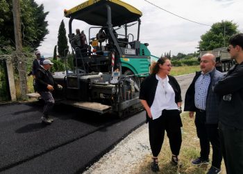 Ασφαλτόστρωση από τον Δ. Τρικκαίων σε περιοχές των Τρικάλων