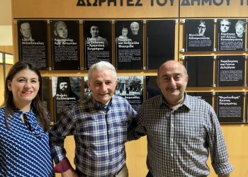 Τον μεγάλο δωρητή των Τρικάλων Γιώργο Φαγκρίδα υποδέχθηκε ο Δήμαρχος Τρικκαίων Νίκος Σακκάς