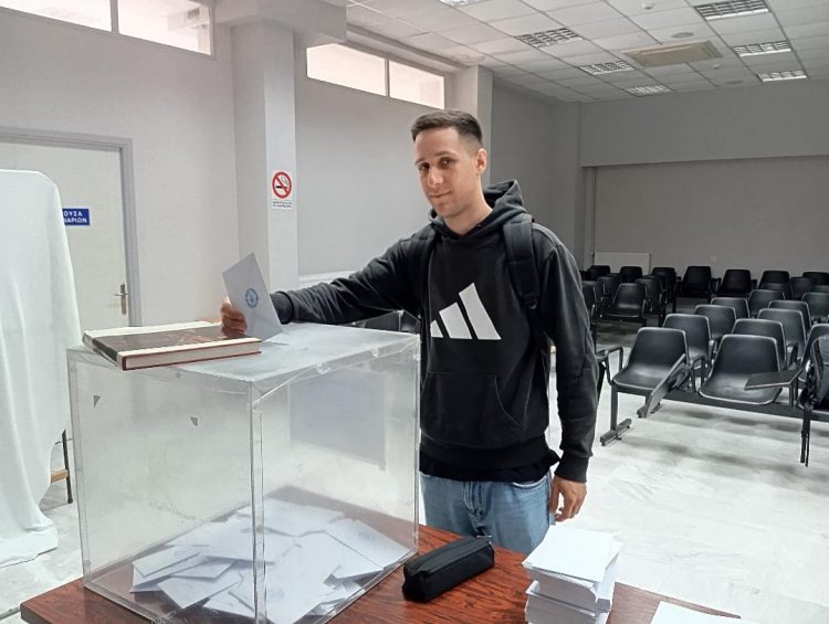 Ψηφίζουν για το νέο διοικητικό συμβούλιο στο Φοιτητικό Σύλλογο οι φοιτητές του ΤΕΦΑΑ