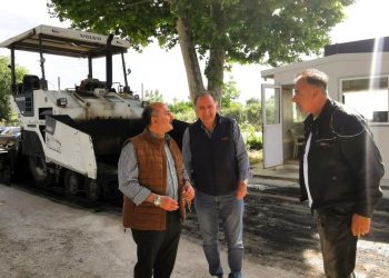 Ασφαλτος στο αμαξοστάσιο του Δ. Τρικκαίων