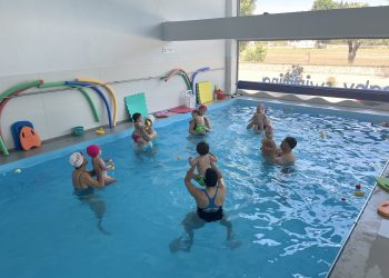 Athlisi Pool Center: Baby swimming… Εκεί που το νερό αγκαλιάζει την ανάπτυξη ενός παιδιού