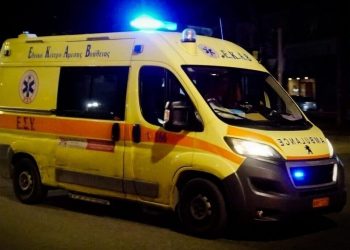 Σοβαρό τροχαίο με εγκατάλειψη τα μεσάνυχτα στον Βόλο – Εκτινάχτηκε σε απόσταση πολλών μέτρων ο οδηγός της μηχανής (ΕΙΚΟΝΕΣ)