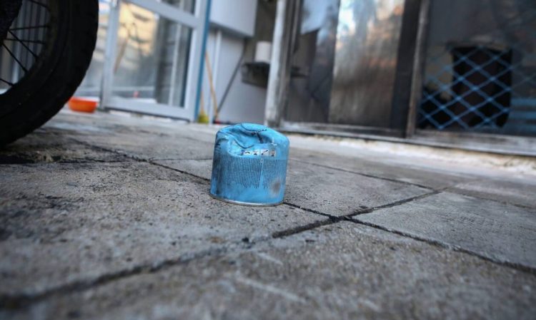 Έβαλαν γκαζάκια σε τράπεζα του Βόλου – Αναστάτωση στην πόλη και «συναγερμός» στην αστυνομία