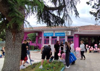 Η Α΄ τάξη του ΠΡΟΤΥΠΟΥ ΕΠΑΛ  γεμίζει χρώματα την αυλή Βρεφονηπιακού και Παιδικού Σταθμού