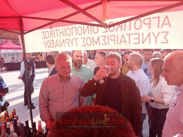 Νίκος Ανδρουλάκης: Εγεύθη θεσσαλικό οίνο και ευφράνθη!! (ΕΙΚΟΝΕΣ – ΒΙΝΤΕΟ)