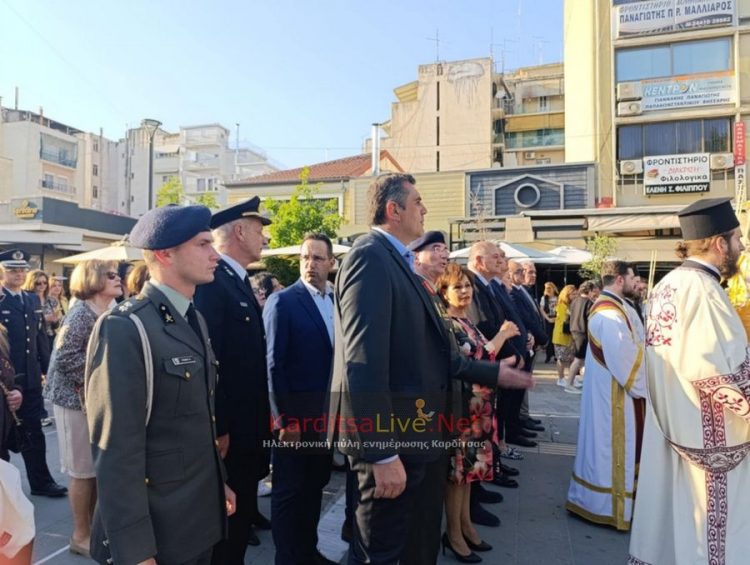 Την τίμια κάρα του πολιούχου της Αγίου Σεραφείμ, υποδέχτηκε η Καρδίτσα (ΕΙΚΟΝΕΣ – ΒΙΝΤΕΟ)