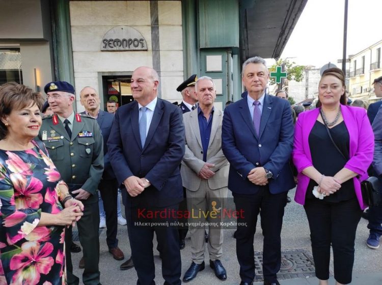 Την τίμια κάρα του πολιούχου της Αγίου Σεραφείμ, υποδέχτηκε η Καρδίτσα (ΕΙΚΟΝΕΣ – ΒΙΝΤΕΟ)