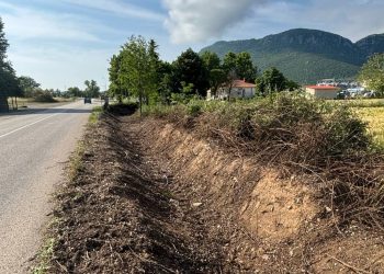 Δήμος Μετεώρων: Καθαρισμός 2,5 χλμ καναλιών σε Διάβα και Βασιλική