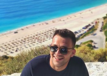 Στην αγαπημένη του παραλία… η ζωή του έσβησε –Θρήνος για τον Στέφανο Κέμο