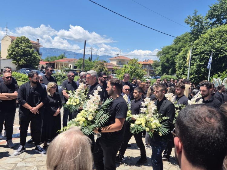 Σπαρακτικό το “αντίο” στον 29χρονο Στέφανο Κέμο