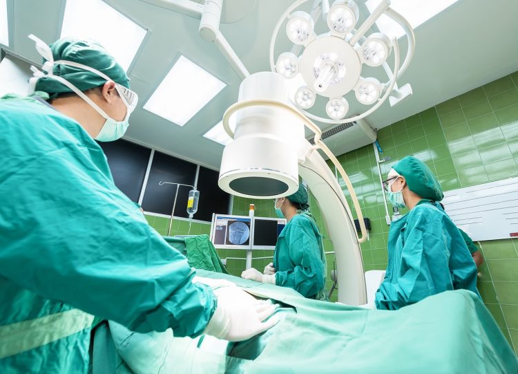 Αθώοι επτά Βολιώτες και Λαρισαίοι γιατροί – Ολοκληρώθηκε η δίκη για τον θάνατο ασθενούς με περιτονίτιδα