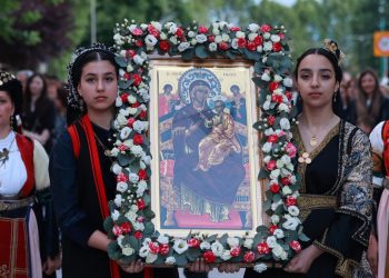 Τα Τρίκαλα υποδέχθηκαν την Παναγία Παντάνασσα με ευλάβεια (ΦΩΤΟ-ΒΙΝΤΕΟ)