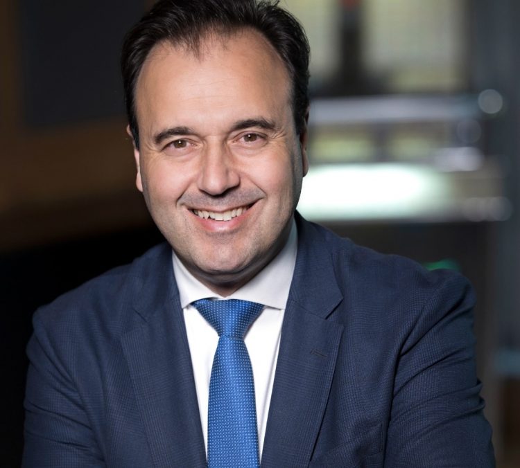 Ασφαλείς και Γρήγορες Συναλλαγές: Οι Ψηφιακές Υπογραφές στην Υπηρεσία πολιτών και επαγγελματιών