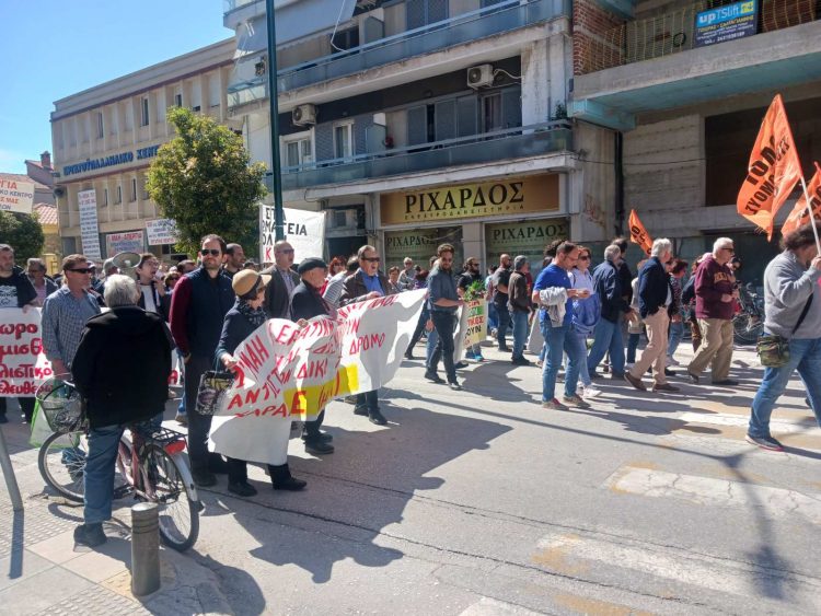 Με παλμό η πρωτομαγιάτικη συγκέντρωση στα Τρίκαλα