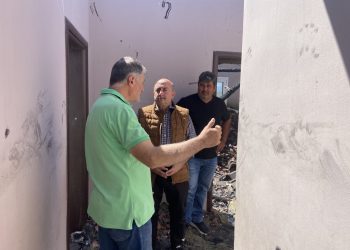 Ενεργή συμπαράσταση του Δήμου Τρικκαίων στην πυρόπληκτη οικογένεια του Ριζώματος – Συνάντηση με τον Δήμαρχο Ν. Σακκά